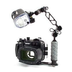 Nikon P7000 Camera, Fantasea Housing & Sea & Sea Strobe Package bs-fsp7000-pkg.jpg