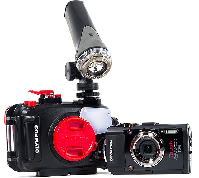 Olympus-TG-3-with-gobe-700-light.jpg