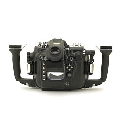 <a href='http://www.backscatter.com/HostedStore.LassoApp?-ResponseLassoApp=detail.lasso&ID=c59c5e7317ef4383&s1op=cn&sop=AND&s1lop=AND&s1d=%20&s1=inon%2045&sf=P' class='standard'>Inon 45</a> viewfinder on Sea & Sea Underwater Housing
