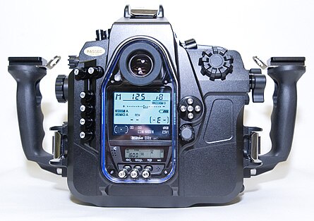 <a href='http://www.backscatter.com/HostedStore.LassoApp?-ResponseLassoApp=detail.lasso&ID=755462113c64a5a2a7c4a71a86e5710e&s2op=cn&s2=Photo&s3op=cn&s3=Cameras' class='standard'>Nikon D3x</a> Underwater - <a href='http://www.backscatter.com/HostedStore.LassoApp?-ResponseLassoApp=detail.lasso&ID=755462113c64a5a2a7c4a71a86e5710e&s2op=cn&s2=Photo&s3op=cn&s3=Cameras' class='standard'>Nikon D3x</a> in Sea & Sea Underwater Housing MDX-D3 - Back Closed