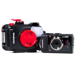 Olympus Tough TG-4 Waterproof Compact Black Camera & Olympus PT-056 Underwater Housing