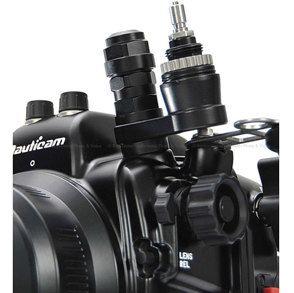 Nauticam Vacuum Check and Leak Detection System: M16 Offset Connector with Dual Activation Vacuum Valve