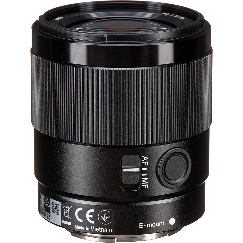 Sony FE 35mm f/1.8 Lens Sony FE 35mm f/1.8 Lens